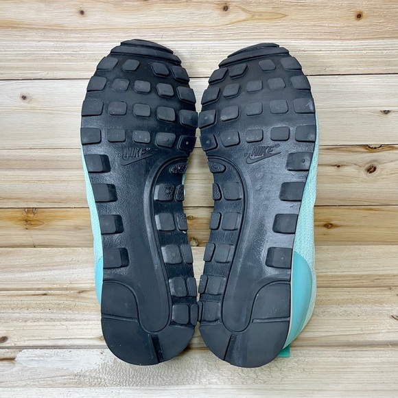 Nike MD Runner 2 Eng Mesh Running Shoes - Picture 6 of 8